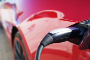 Avances tecnológicos en la industria de vehículos eléctricos y baterías dominan los titulares